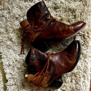 Freebird sz 10 Women’s Casey Boot